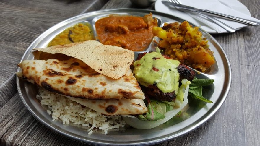 Indisches Essen, Chicken Masala, Roti